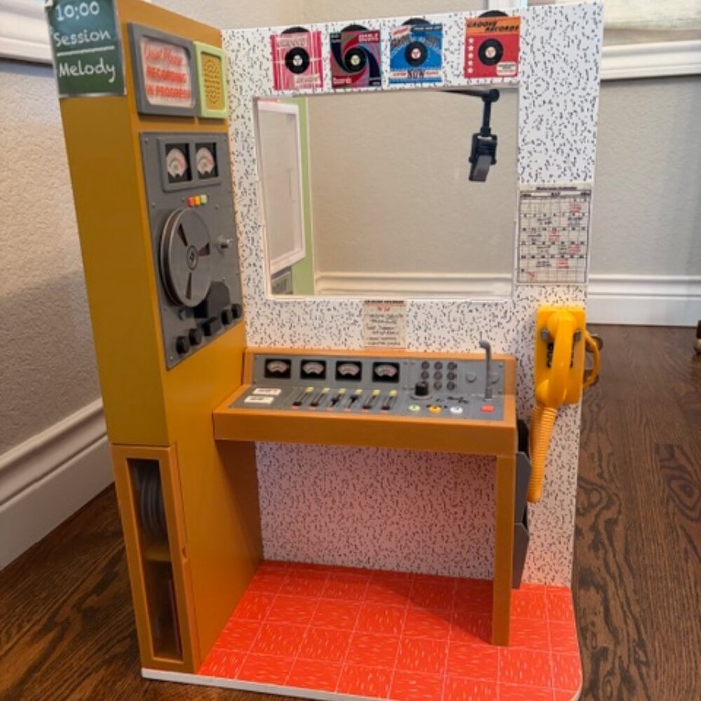 American Girl - Melody's Recording Studio and Accessories (solds as a bundle)
